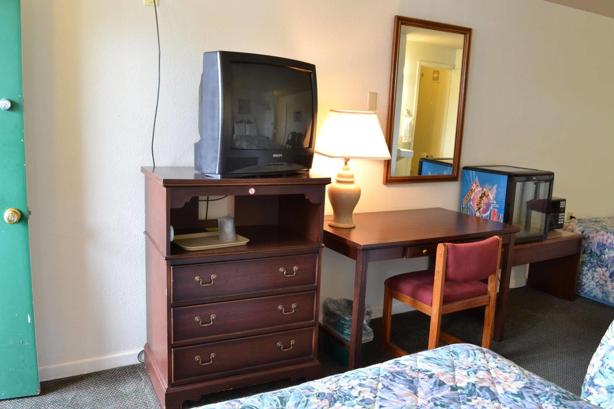 Budget Inn Christiansburg Extérieur photo