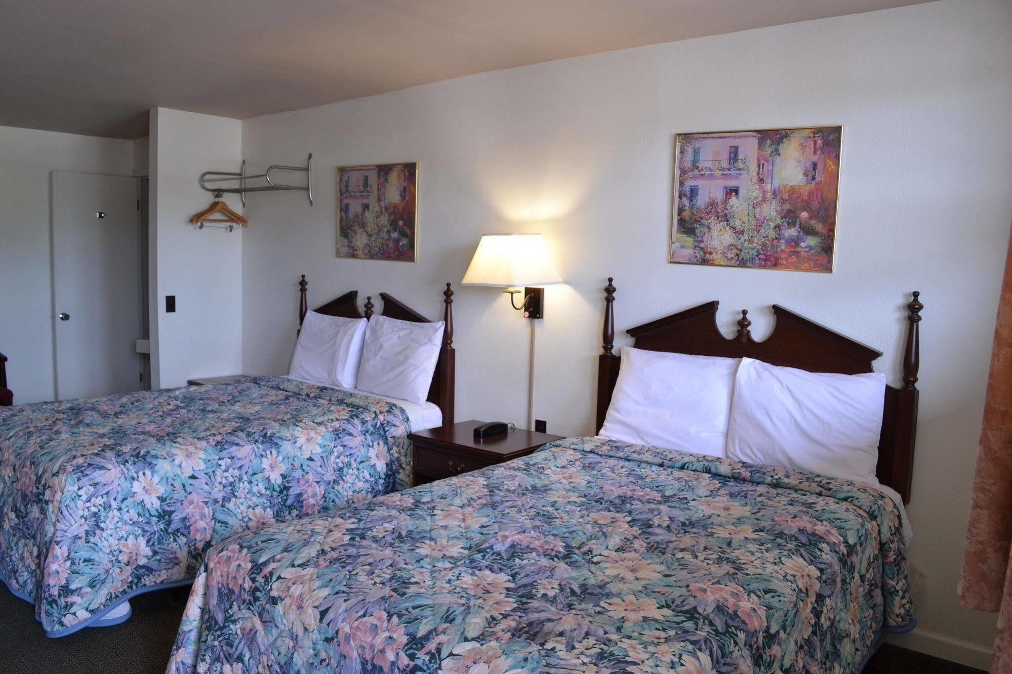 Budget Inn Christiansburg Extérieur photo